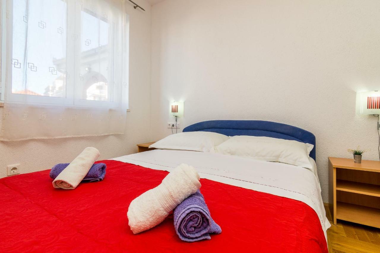 Apartment Dominik Trogir Eksteriør billede